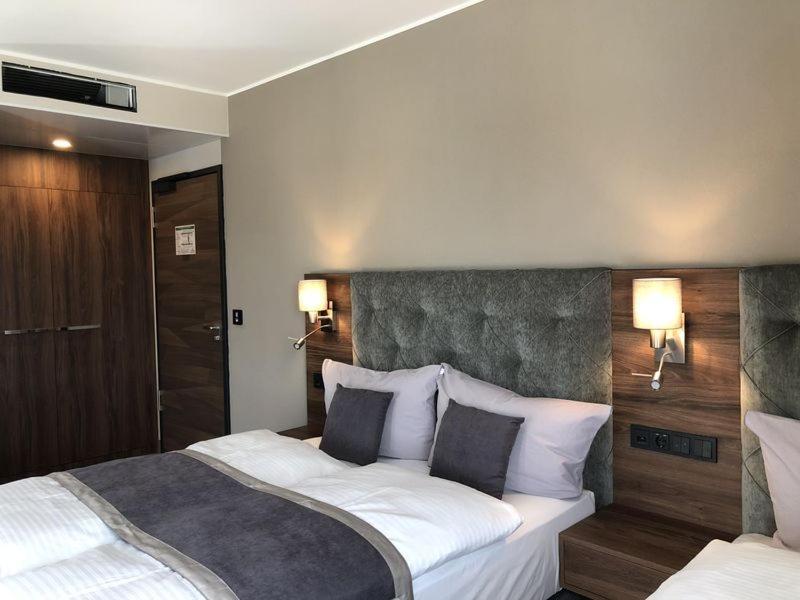 Intergroup Business & Design Hotel Ingolstadt Kosching Eksteriør bilde