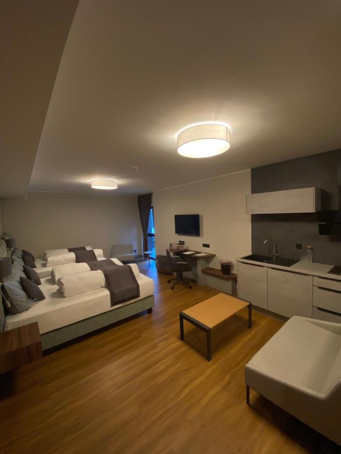 Intergroup Business & Design Hotel Ingolstadt Kosching Eksteriør bilde