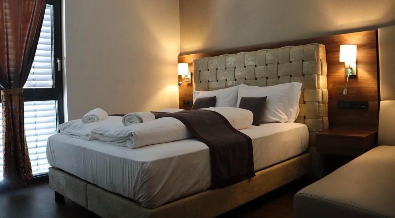 Intergroup Business & Design Hotel Ingolstadt Kosching Eksteriør bilde
